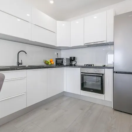 Toni Апартаменты *