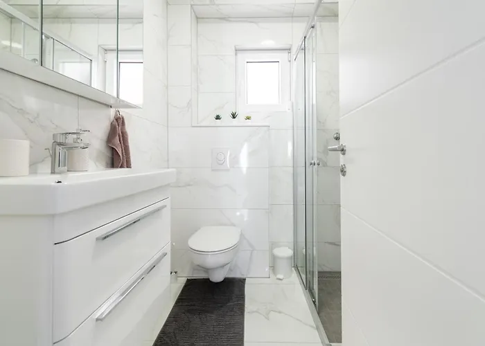 Toni Apartament Makarska